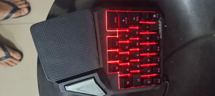 Teclado Gamer One Hand Warrior rgb Drugi TC238 ótimo estado, funcionando tudo