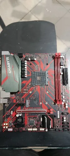 placa mãe gigabye b450m gaming ddr4