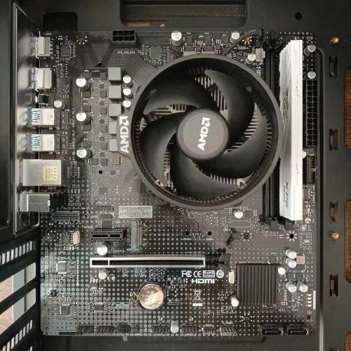 Kit Am5 Placa mãe A620m | 16Gb ddr5 | Ryzen 5 9600x