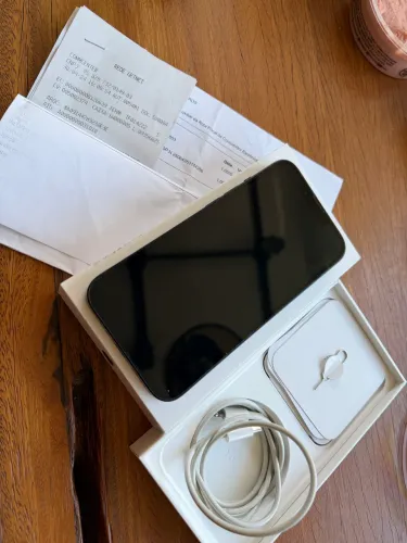 iPhone 13  