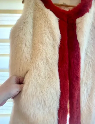 Colete casaco em pelo premium design único. Zara knitwear europa. Tamanho: M