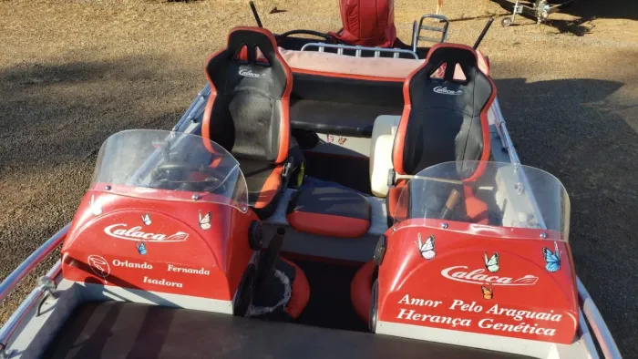 Calaça Pesca e Lazer Plus 2014, motor Yamaha 90HP - Pronta para o seu lazer!