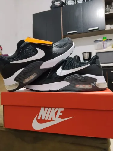 Tênis Nike Air Max Excee
