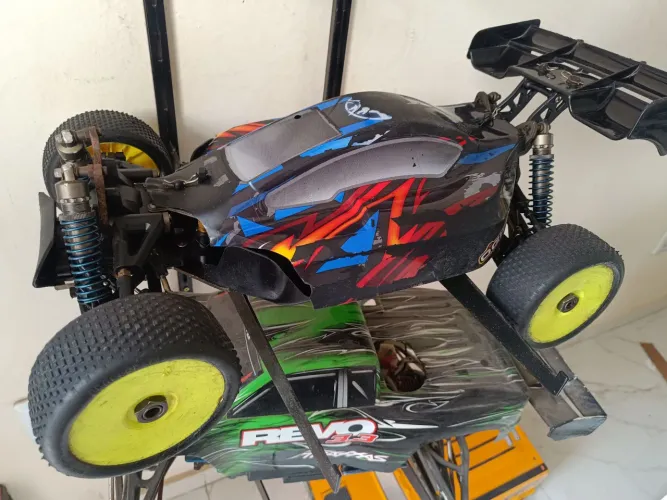 Automodelo elétrico Buggy 1/8 Ofna
