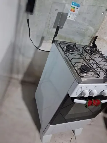 Fogão elétrico excelente