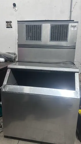 Máquina de Gelo Everest 250kg