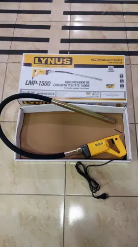 Vibrador de concreto portatil 1500w- Lynus (Loja/Novo)