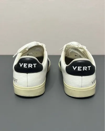 vert 38