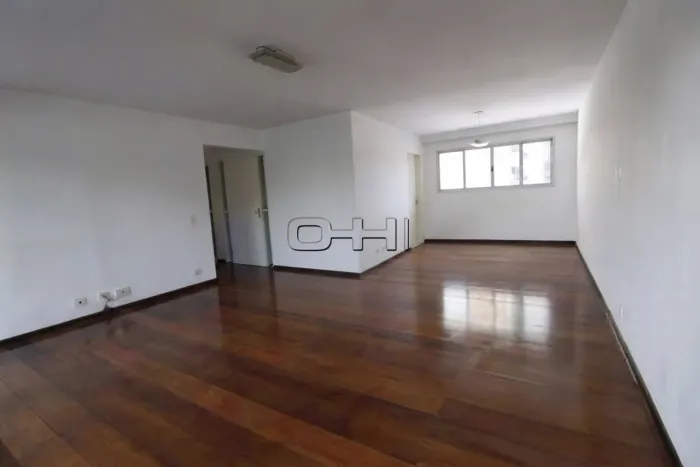 Locação · 4 dormitórios no Vila Borghesi