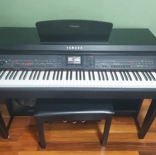 Piano Yamaha Clavinova - CVP 701