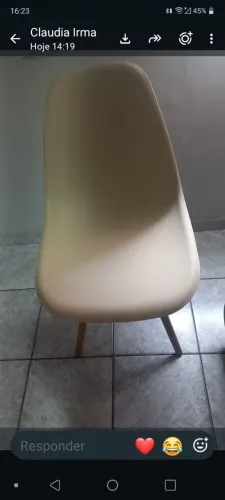 2 cadeiras prolipropileno NOVAS