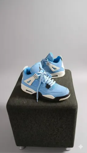 Air Jordan 4 university blue