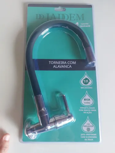 Torneira gourmet parede preta 