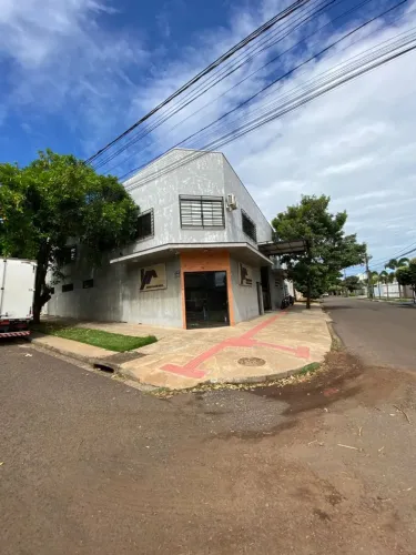 Vendo Barracão alto padrão.