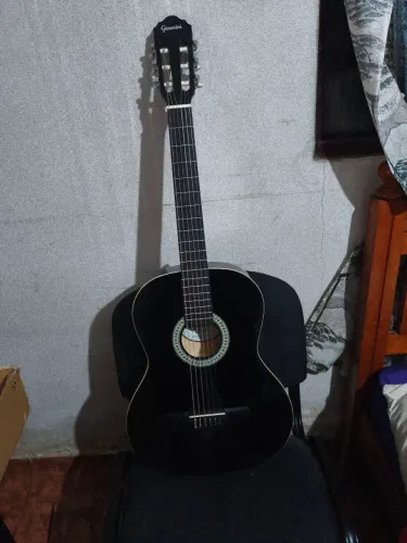 Violão Clássico Giannini N-14 Preto Cordas Nylon Verniz Brilhante