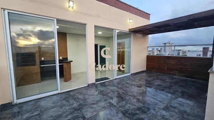 Cobertura Duplex Completa e Planejada no Bairro Novo Mundo 143m²