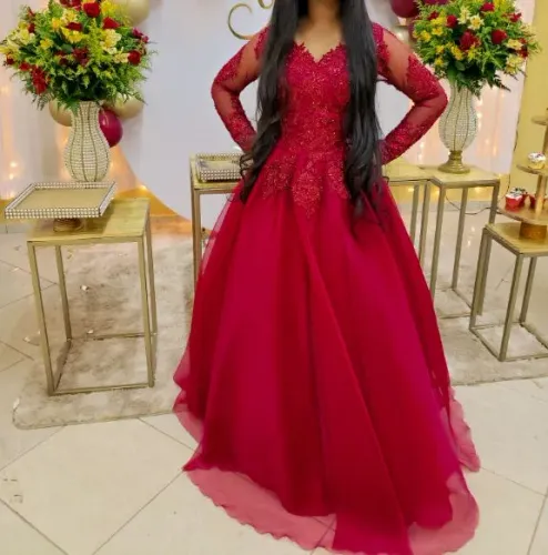 Vestido vermelho marsala 