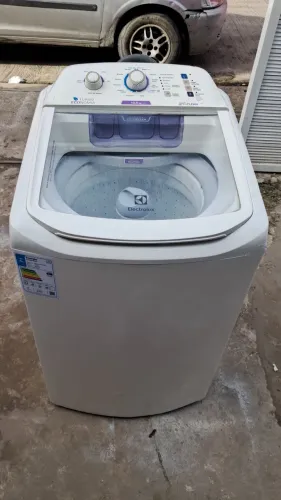 Máquina de lavar 10,5kg em ótimo estado de uso