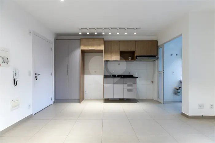 Apartamento à venda com 2 quartos, sendo 1 suíte, no condomínio Raiz São Paulo - Fase 1, S
