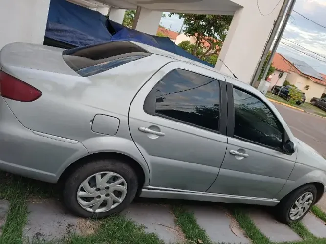Fiat Siena EL Celeb. 1.0 MPI Fire Flex 8V 4P 2010