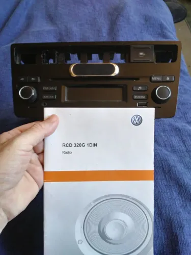 Radio RCD 320G - Para Voyagem G5 pra frente /C manual