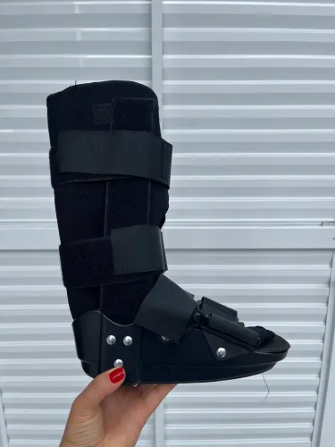 Bota ortopédica curta