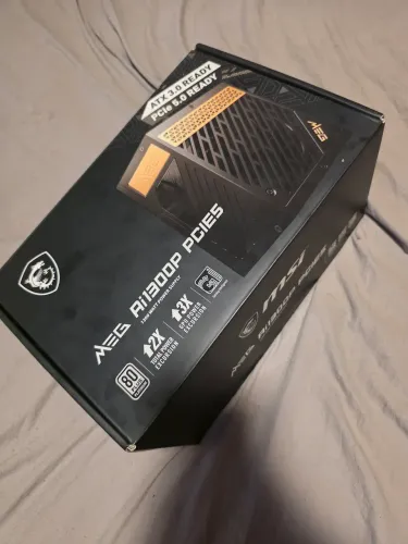 Vendo fonte msi meg 1300w