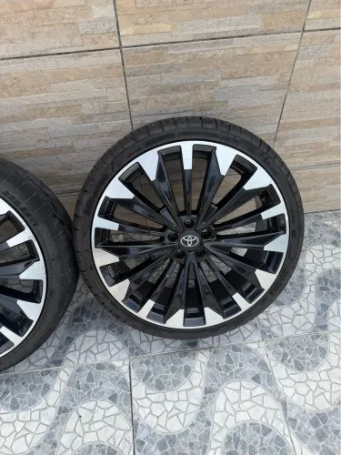 Roda de corola aro 20