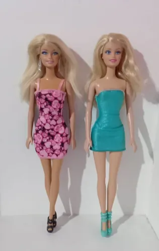 Três Bonecas Barbies