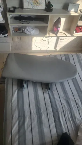 Tábua de passar de embutir em excelente estado
