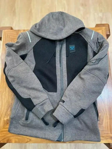 Jaqueta Macna Tipo Moletom Com Capuz Breeze Cinza/preto