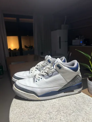 Jordan Midnight Navy