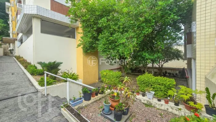 Apartamento à venda Rua João Pio Duarte Silva, Córrego Grande - Florianópolis