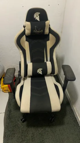 Cadeira gamer para reparo