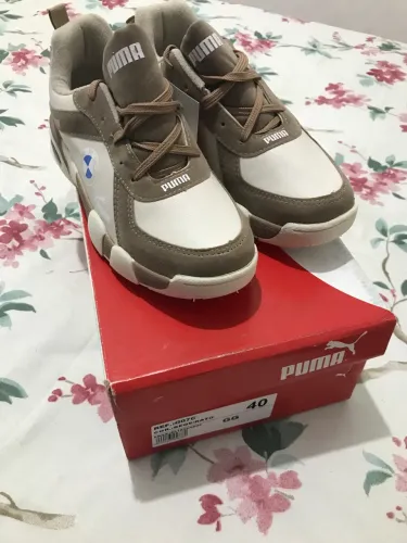 Tênis Puma número 40