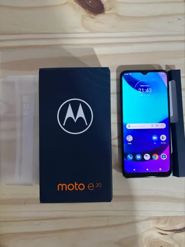 Motorola e20
