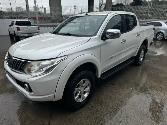 Mitsubishi L200 Triton Sport HPE 2.4 CD Diesel Aut. 2018