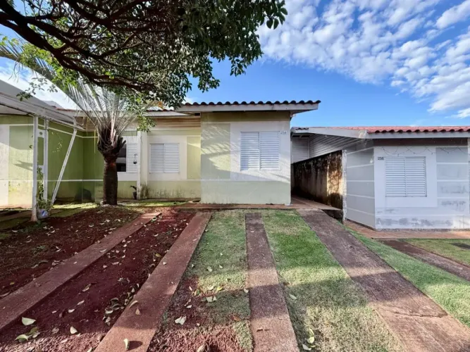 Casa a venda e para alugar com 2 quartos no Condomínio Terra Nova, na Zona Norte de Londri