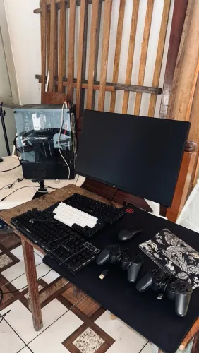 PC GAMER + ACESSÓRIOS ?