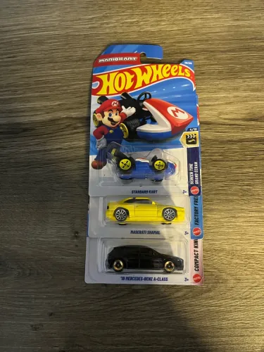 Kit 3 Hotwheels - Mario, Maserati e Mercedes