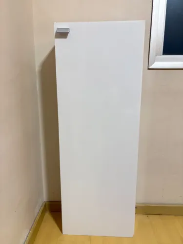 Armário Armarinho com prateleiras