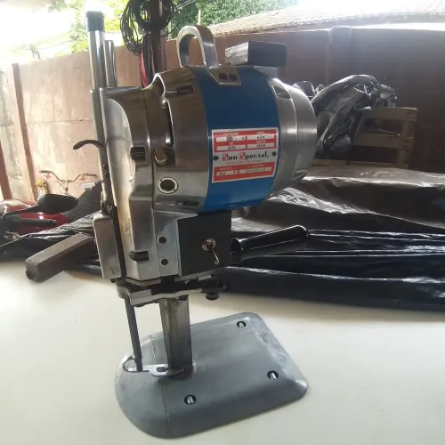 750 reais.Máquina de corte Sub Special 6 polegadas
