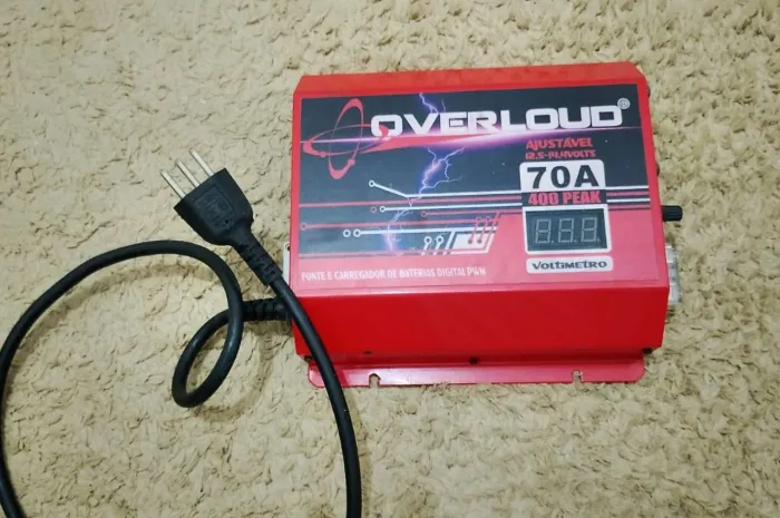 Vendo fonte automotiva Overload 70A