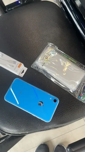 iPhone XR 64gb , segunda mão , bateria em 100%