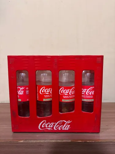 Caixa Coca Cola Retornável com 12 garrafas 