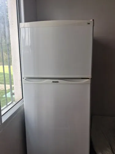 NAO OLHE ESSE ANÚNCIO!!!!!!!!!!!!!!!!!!!!!!!!!!!!! VENDE-SE GELADEIRA!!!!