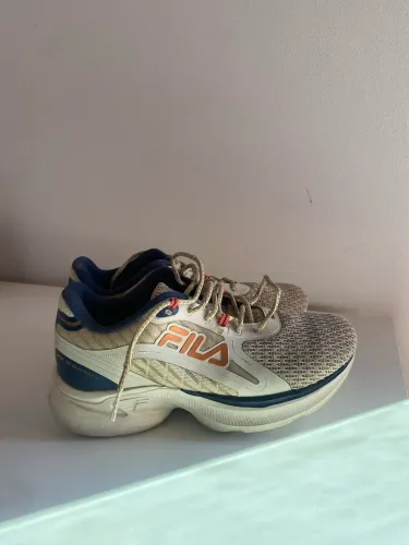 Tênis de corrida Fila racer frome 