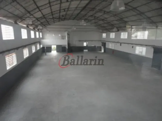 Galpão Industrial com Renda para Venda em Diadema