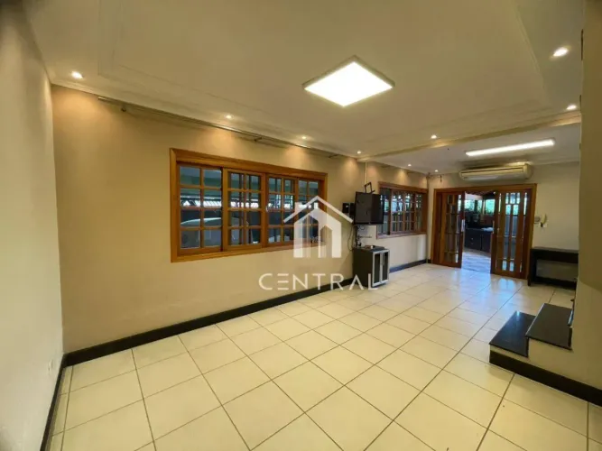 Sobrado para venda e Locação 275m² 3 Dormitórios 4 Vagas Bosque Maia Guarulhos/SP