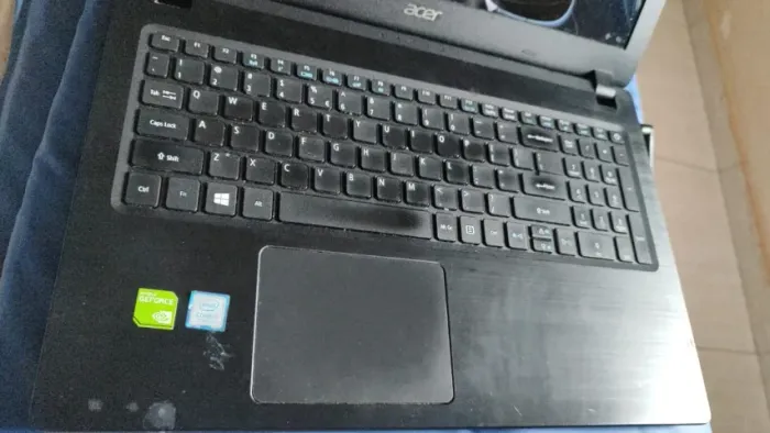 Notebook Acer Aspire 3 - Intel Core i5-7200U 2.50 GHz | 6GB RAM | SSD 240GB